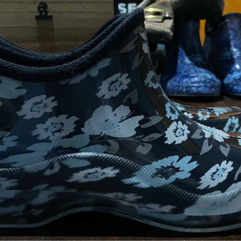 Capelli of New York Black, White, Light Blue Floral Rain Boots - Picture 2 of 5